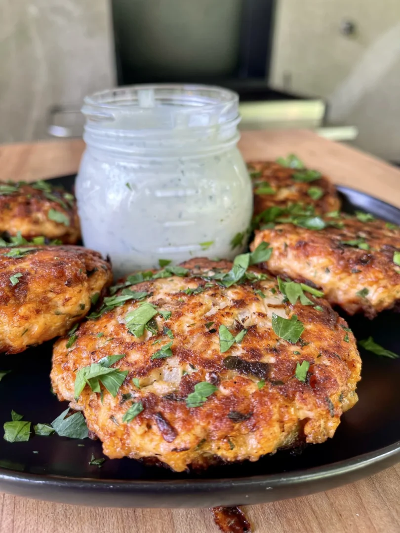 finished salmon patties