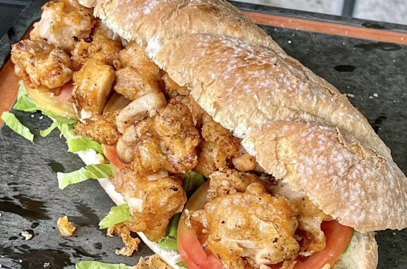 cajun chicken poboy