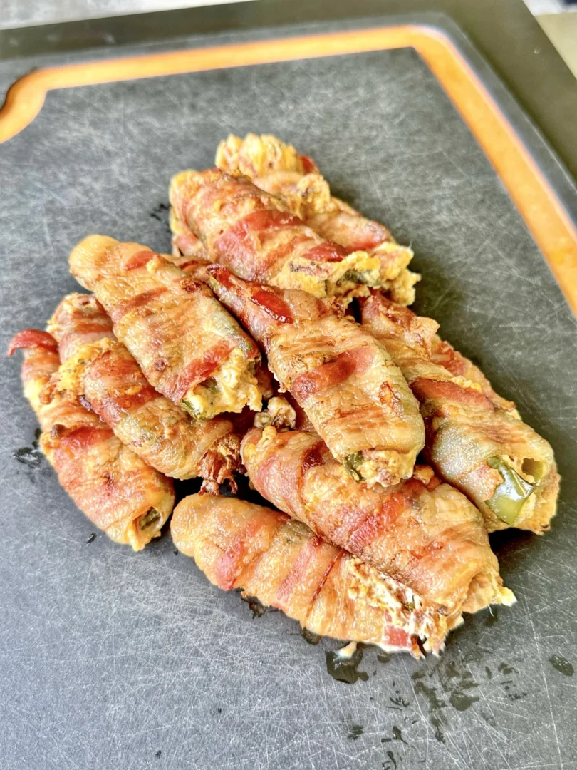 finished jalapeno poppers