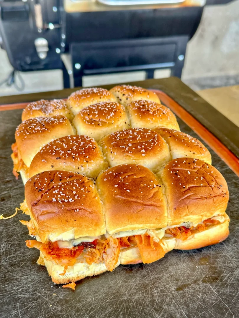 smoked chicken sliders