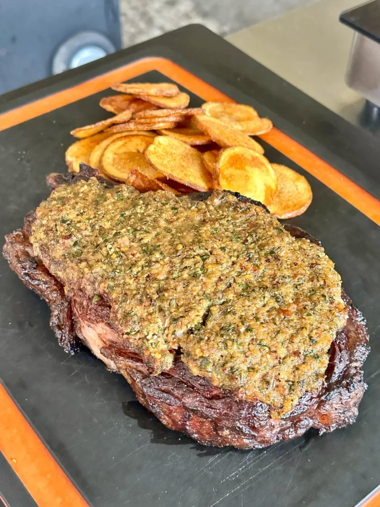 smoked steak with potato chips