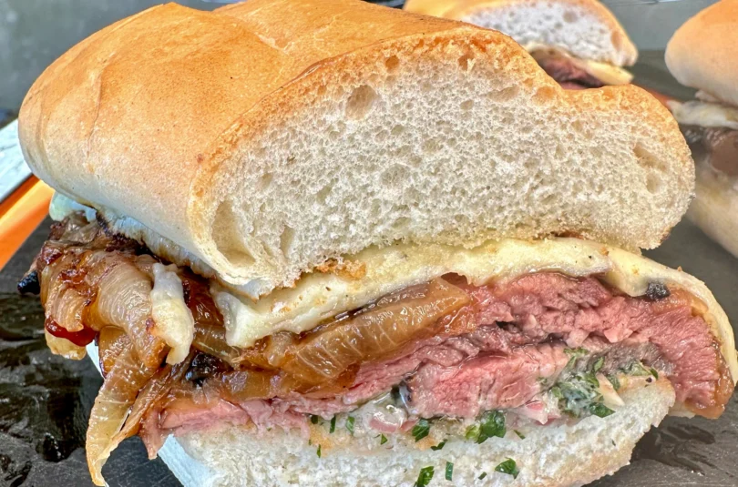picanha sandwich with chimichurri