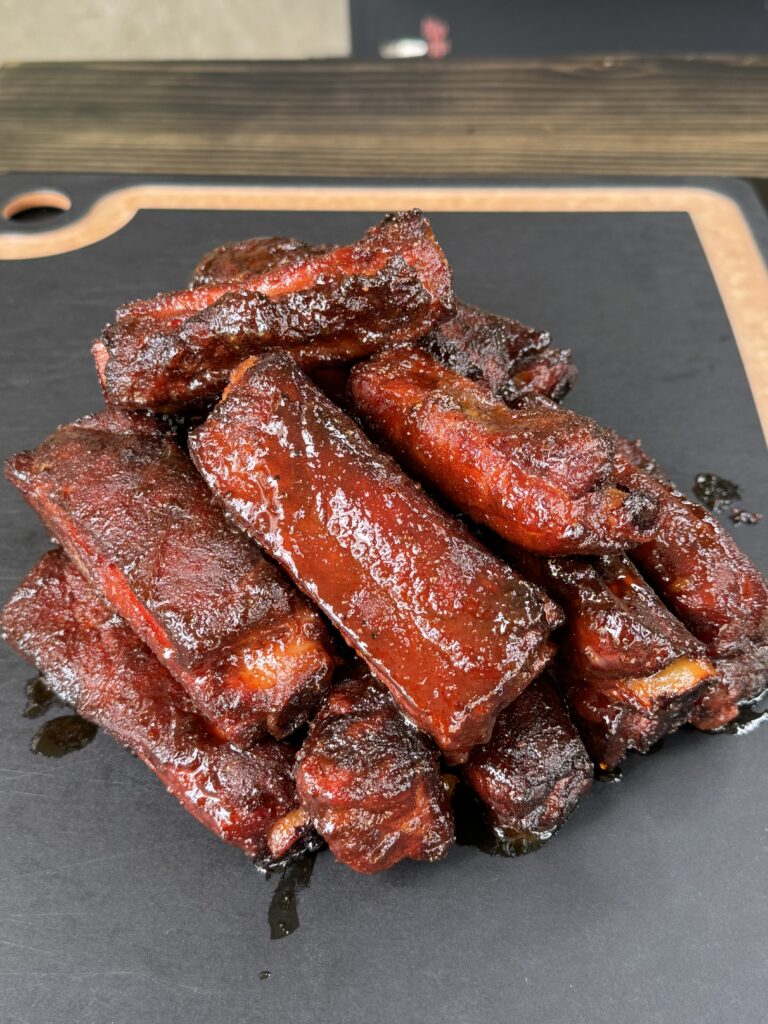 finished spare ribs on the cutting board