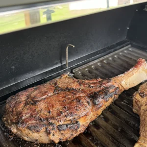 tomahawk on the grill
