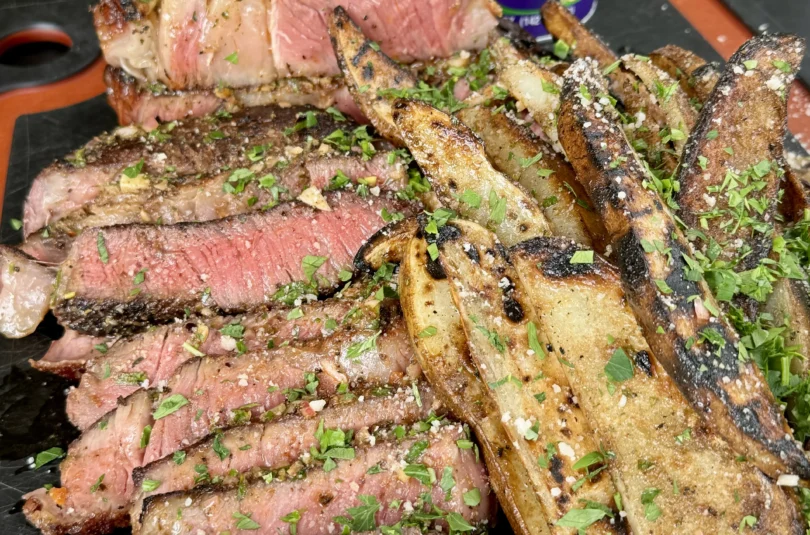 CAJUN STEAK AND POTATO WEDGES