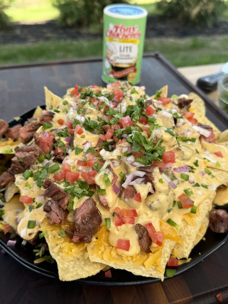 Final nachos with fresh toppings