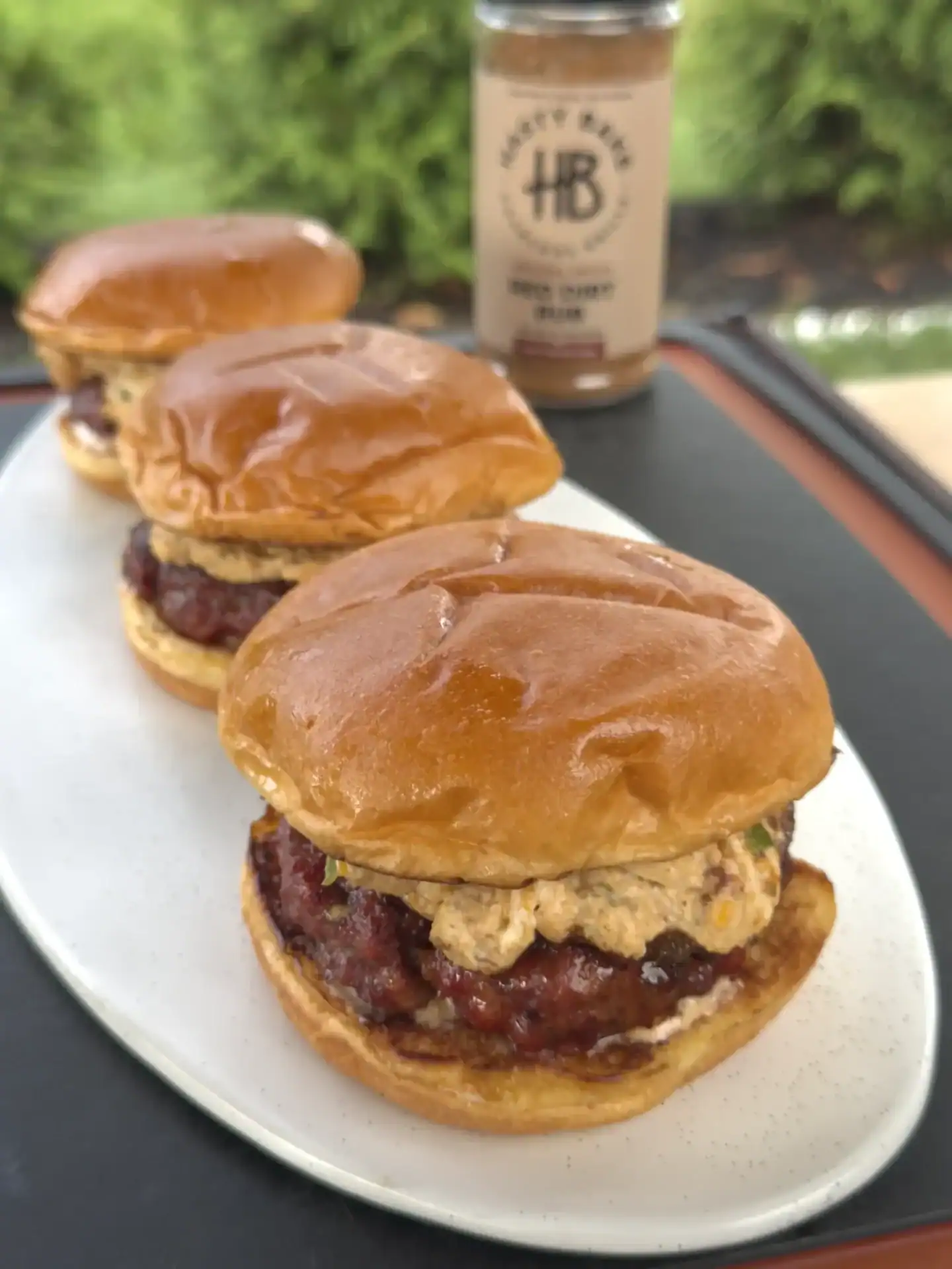 3 jalapeno popper stuffed cheeseburgers