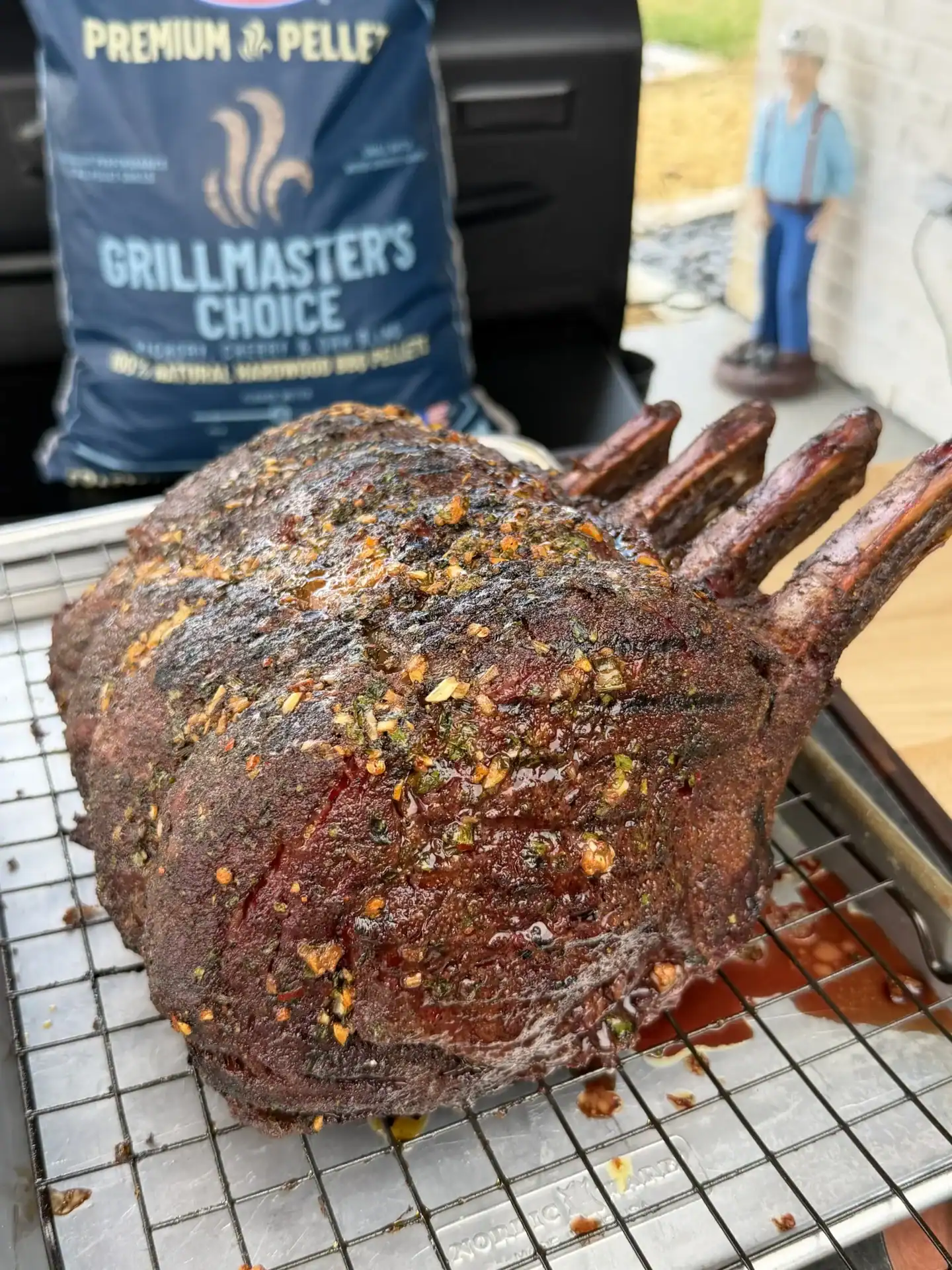 smoked prime rib on the resting rack