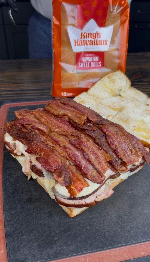 turkey on the pesto sliders