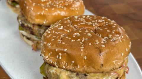 smoked pimento cheese burger